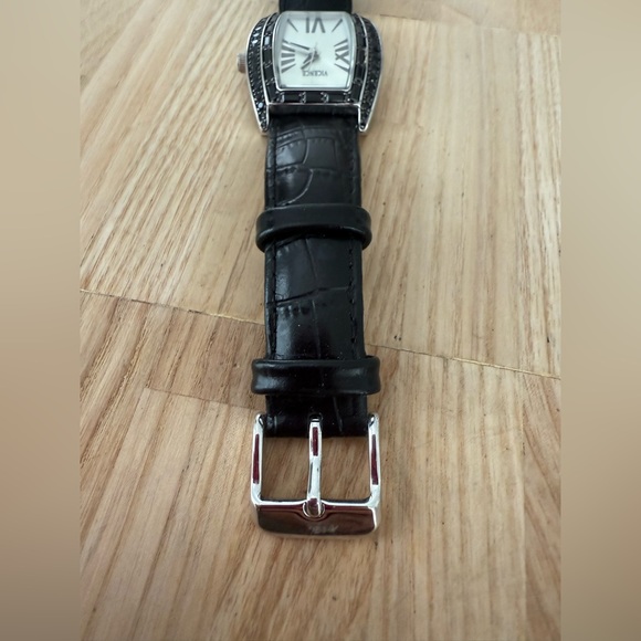 Vicence ladies Milor Sterling silver black leather dress watch NEW BATTERY main image 12